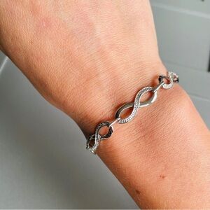 Genuine Diamond Infinity Link Diadea Sterling Silver Bracelet BEAUTIFUL